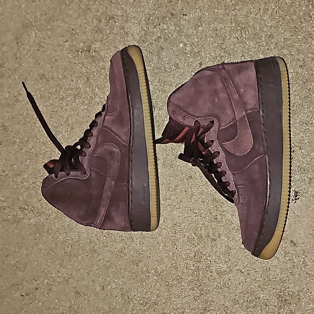 Nike Air force high maroon size 6y
